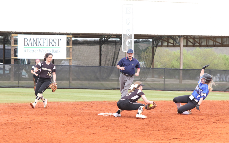 Lady Warrior Softball Sweeps Bevill in Home Opener