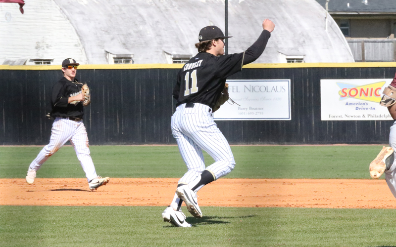 No. 13 ECCC Gets Second Straight Baseball Sweep