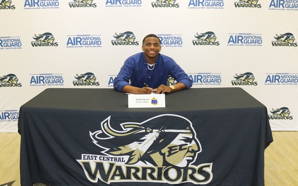 ECCC's Josh Green Signs with Rust College Basketball