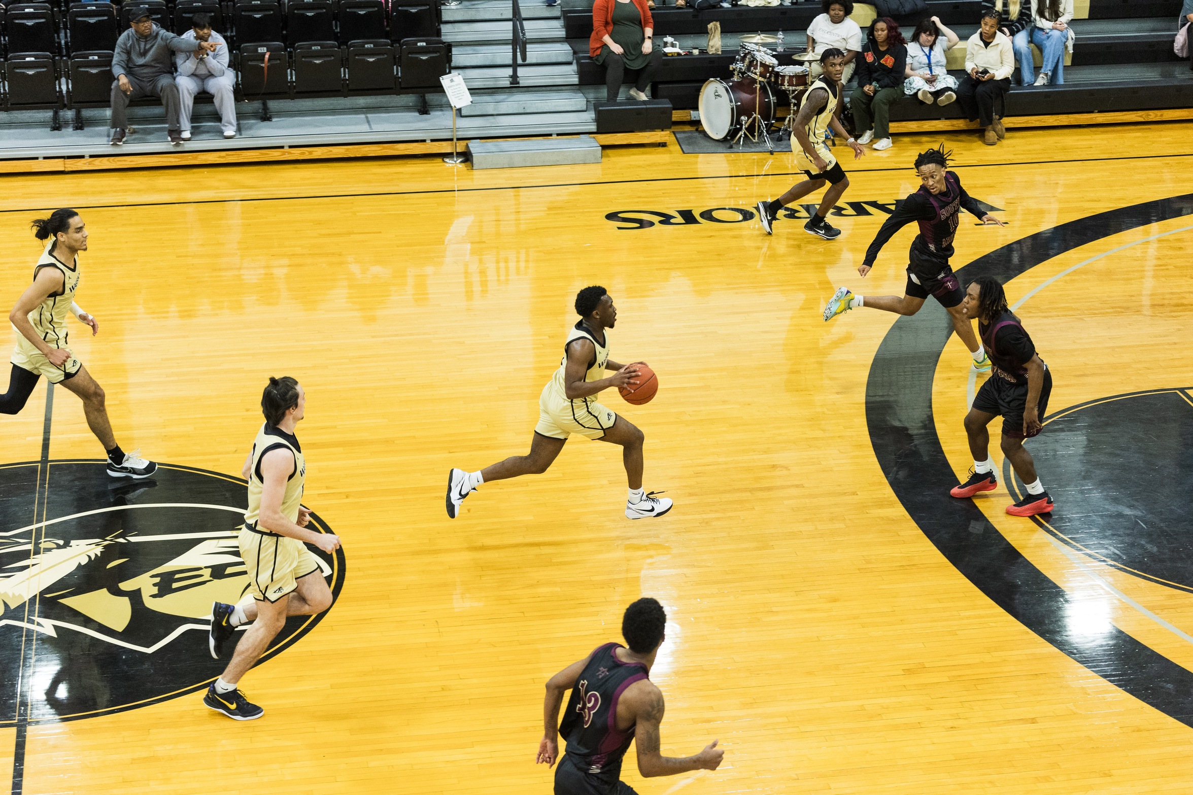 East Central Falls in Heartbreaker to Southwest Mississippi, 81-78