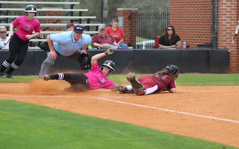 Lady Warrior Softball Sweeps Coastal Alabama-North