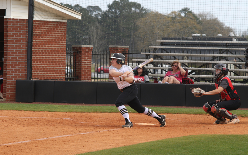 No. 9 ECCC Sweeps Baton Rouge For 6th Straight Win