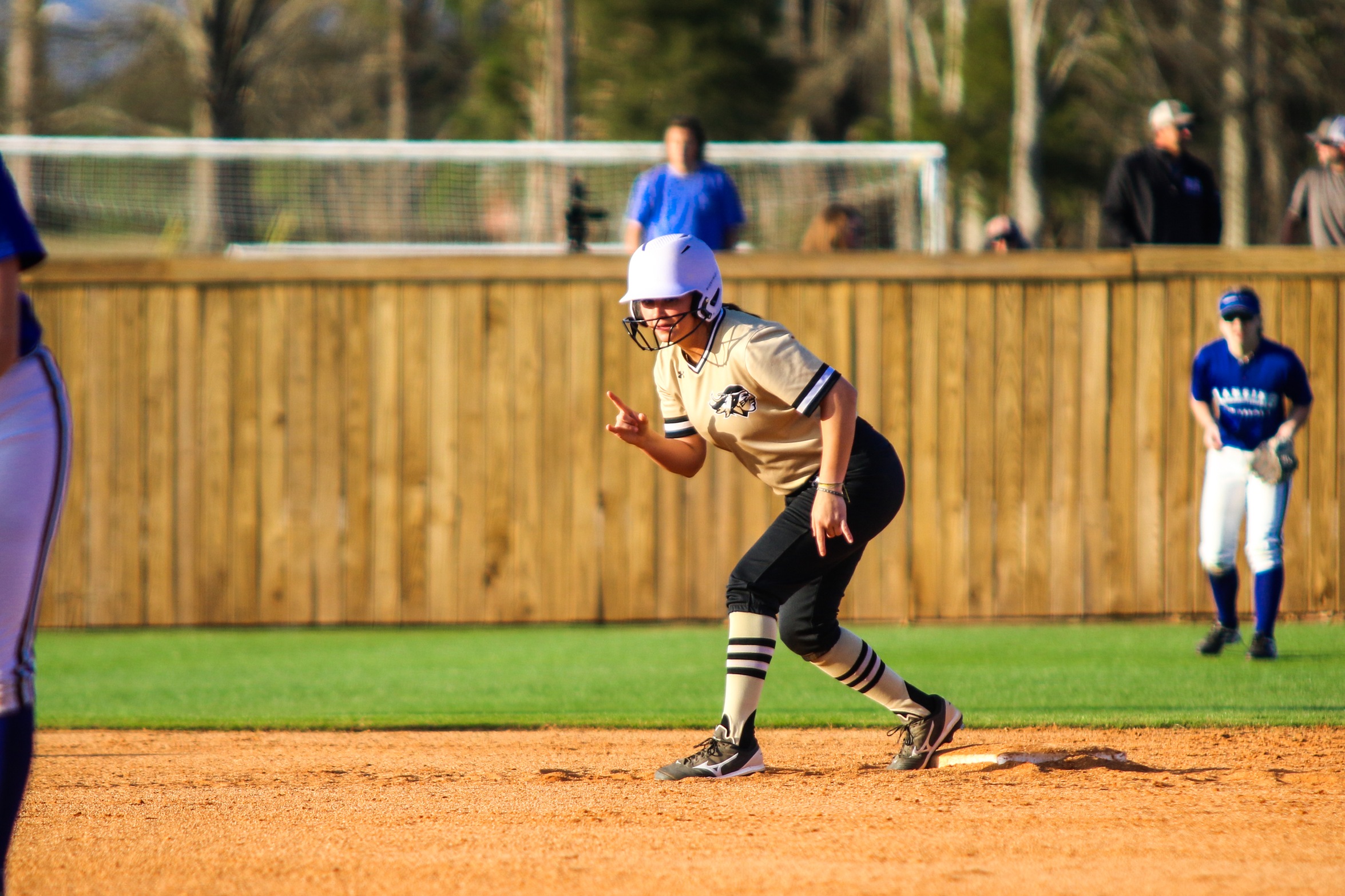 Lady Warriors Split with No. 1 Co-Lin