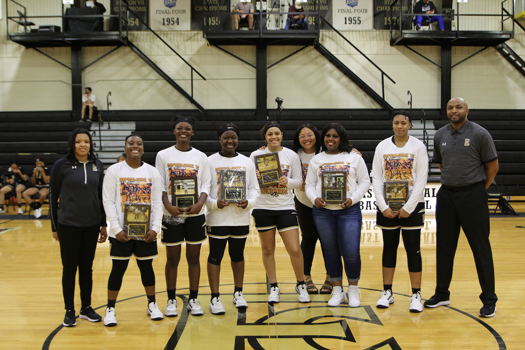 Lady Warriors get big win on sophomore night